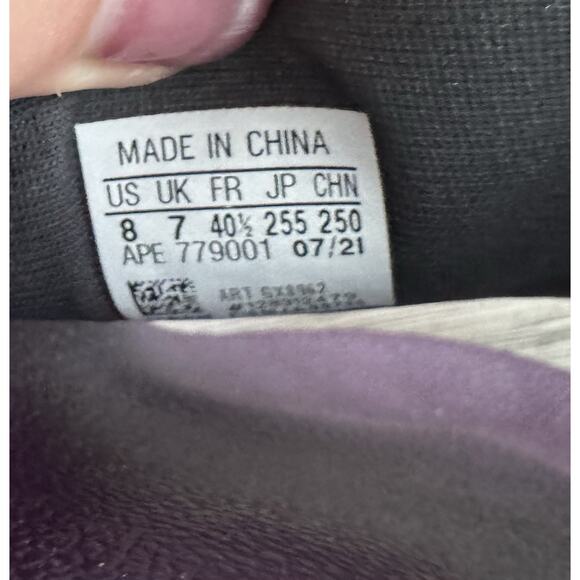 Adidas Adillette Women's Burgundy Metallic Velvet Slide Size 8 Limited Sandals - Picture 5 of 6